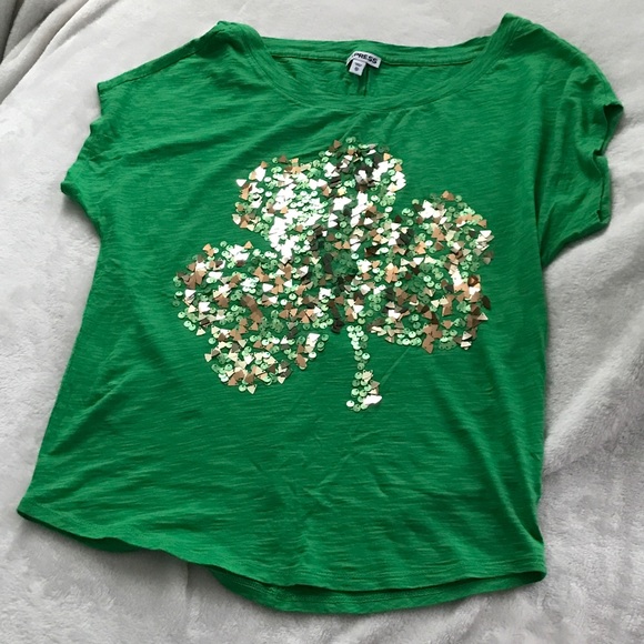 🚫SOLD on eBay🚫Express sequin clover t - Picture 2 of 4